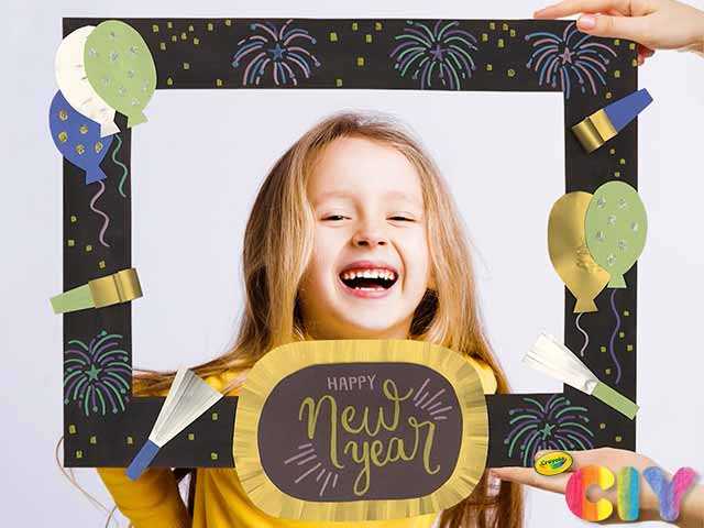 Crayola Canada, New Year's Photo Booth Frame, Crafts For Kids